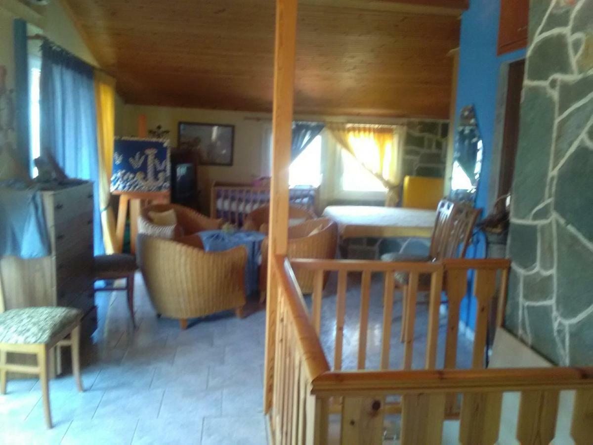 Villa Julia Nea Plagia Exteriör bild