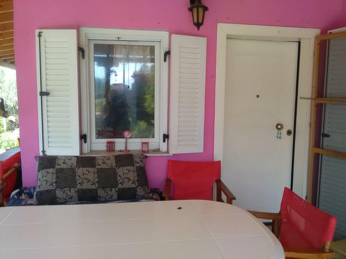 Villa Julia Nea Plagia Exteriör bild